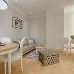 Aparthotel Molo 3*